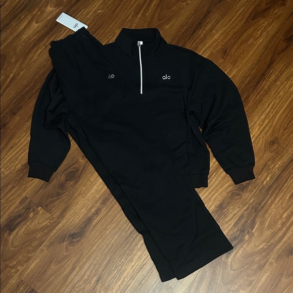 New With Tag ALO Yoga Set - Men’s Medium - 1/4 Zip Pullover + SL Sweatpants - Picture 1 of 6